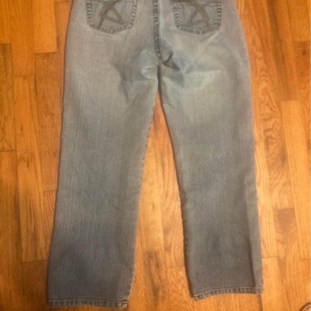 Z. Cavaricci Cropped  Ankle Capri Women Jeans Size 8 inseam 26 1/2 - Picture 4 of 5